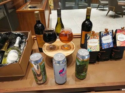 咖啡梦碎 从星巴克神话到自助咖啡泡沫，为何开咖啡馆成了倾家荡产的陷阱？