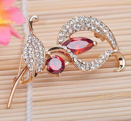 韩版时尚花朵胸针，璀璨绽放 xz151款水钻胸针的厂家直销优势与搭配指南